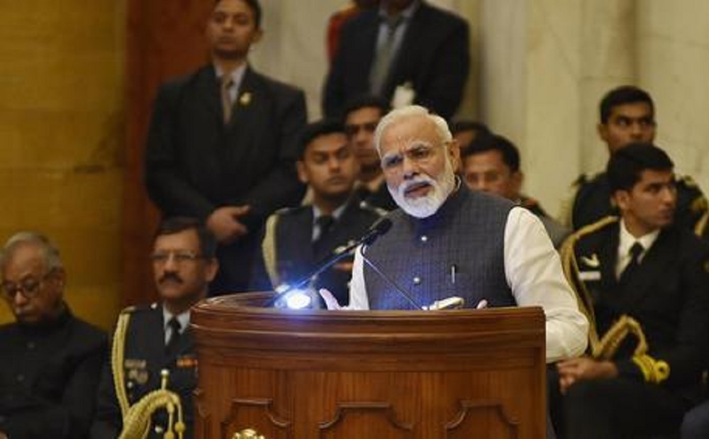 Italia, India e Giappone: tasse e guerra al contante, tre economie in crisi. E sempre più cash