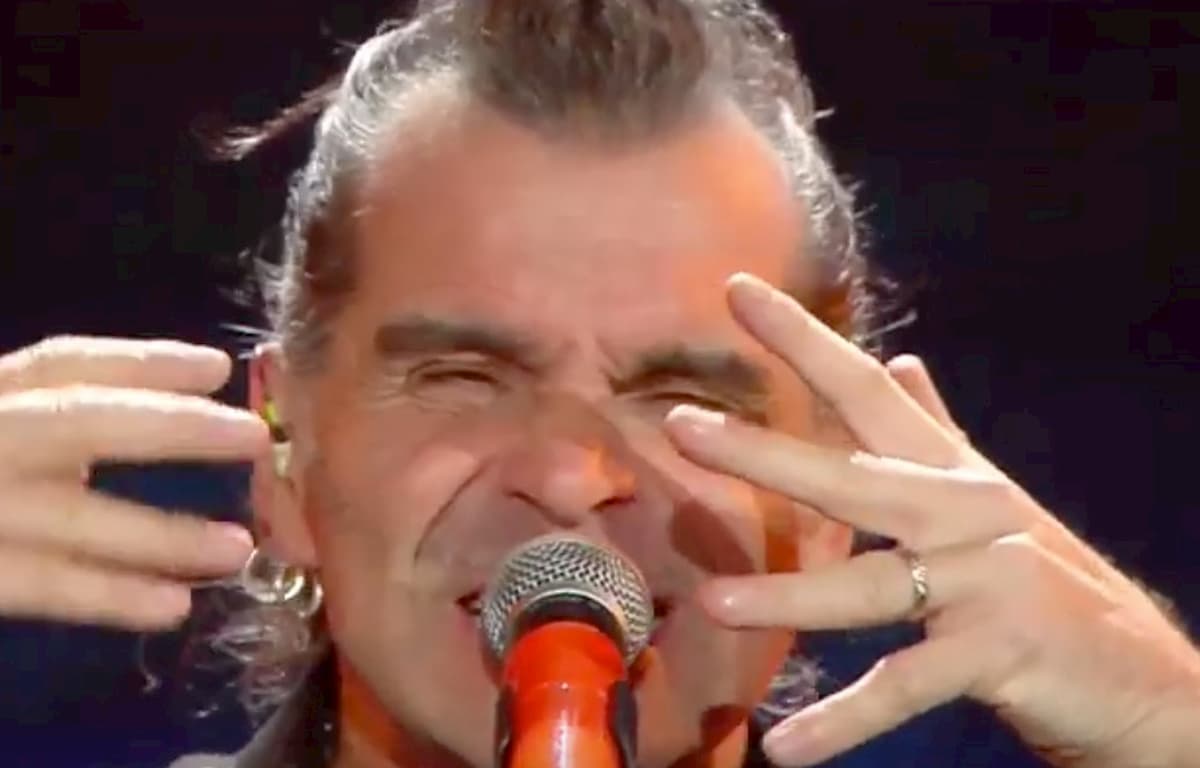 Sanremo 2020, Piero Pelù canta Gigante