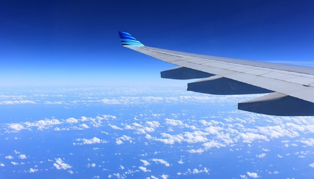 Pilota non vuole imbarcare cittadino espulso dall'Italia: denunciato