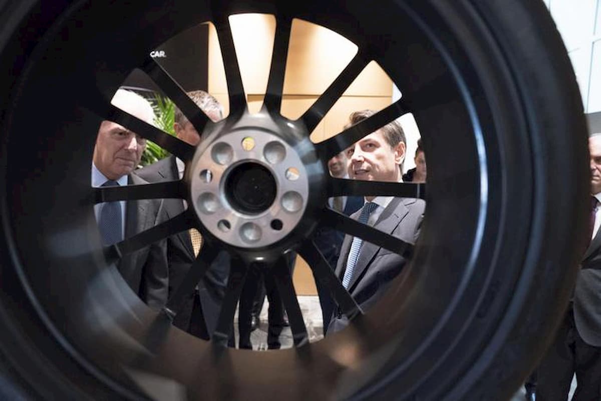 Pirelli sospende due fabbriche su tre in Cina. Impatto Coronavirus finora 30 mln euro