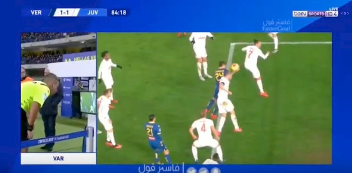 Verona-Juventus, braccio di Bonucci su colpo di testa di Kumbulla: è rigore
