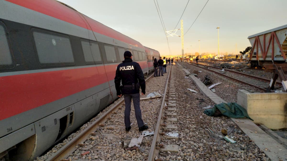Treno Frecciarossa deragliato a Livraga, c'erano lavori in corso nel punto dell'incidente