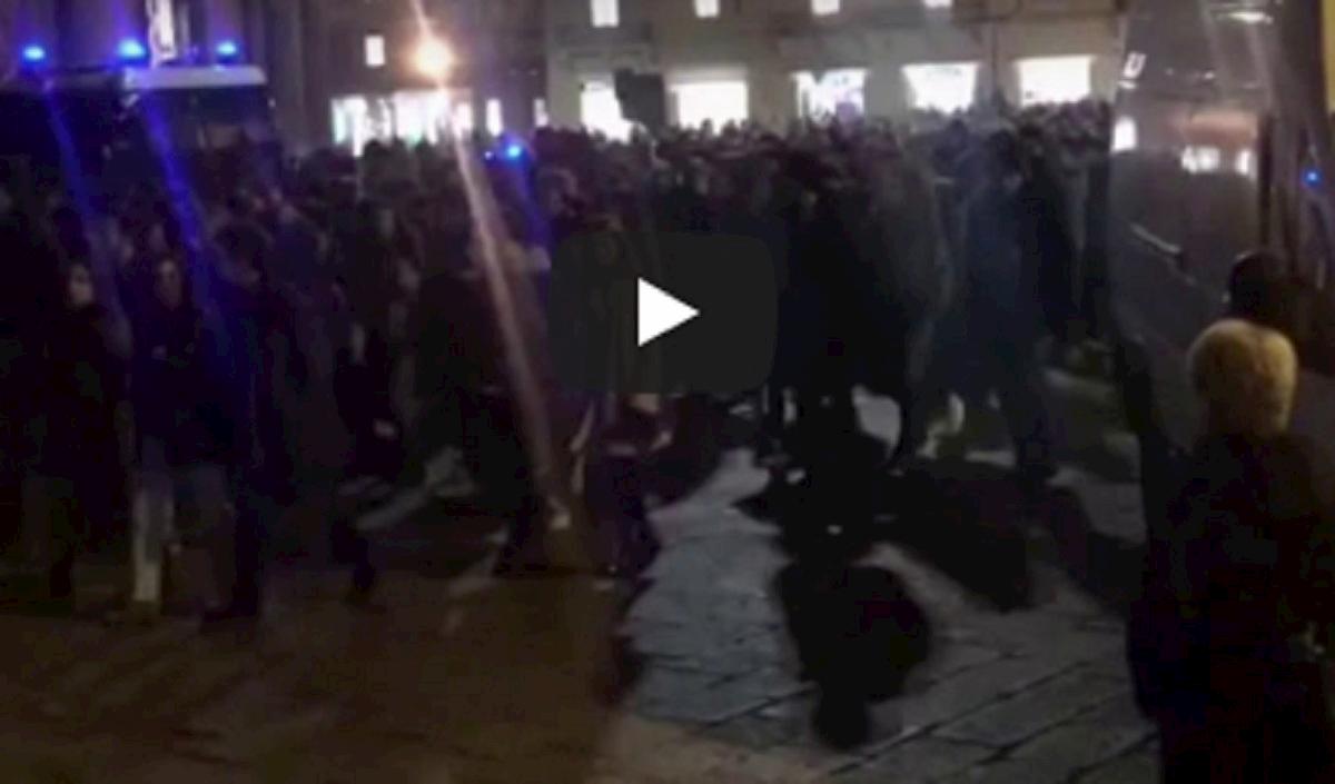 Patrick George Zaky, in 5mila sfilano a Bologna