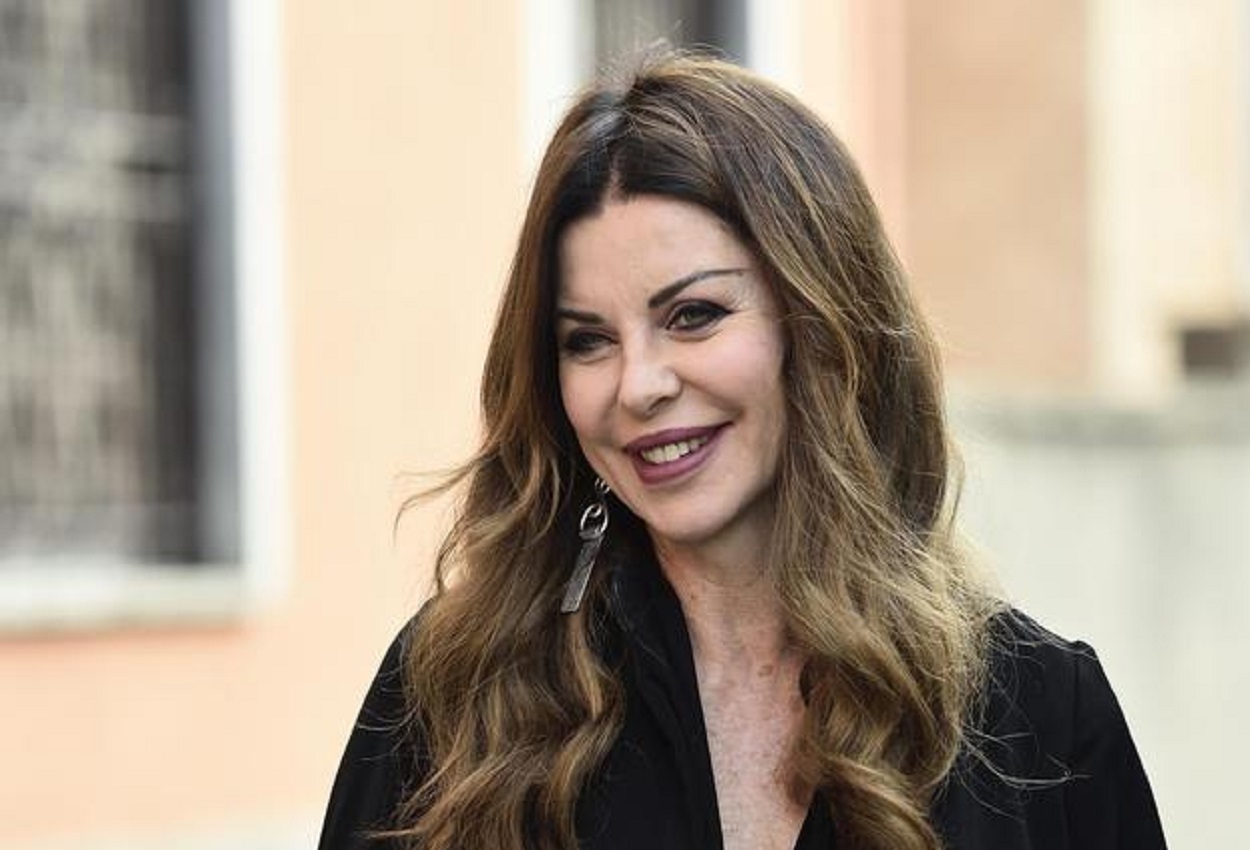 Alba Parietti, Instagram