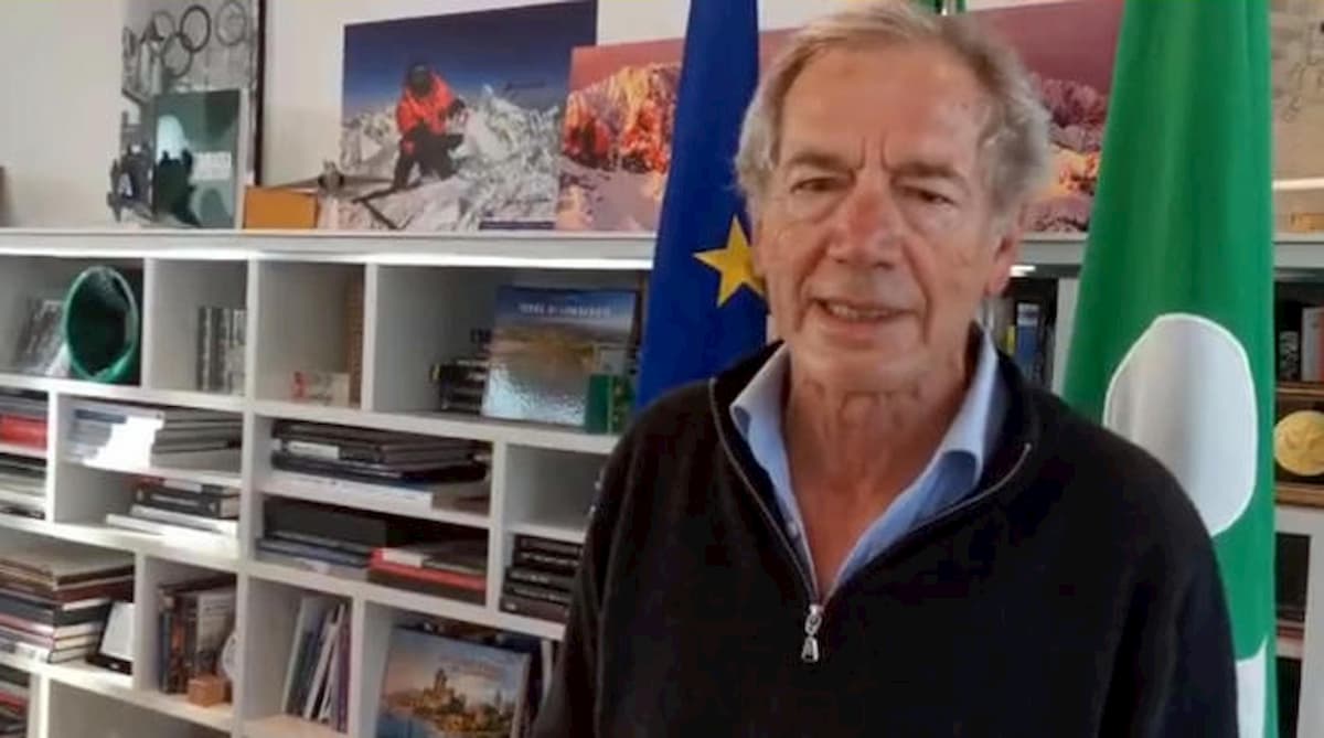 Coronavirus, Bertolaso: "Sono positivo, ma vincerò questa battaglia"