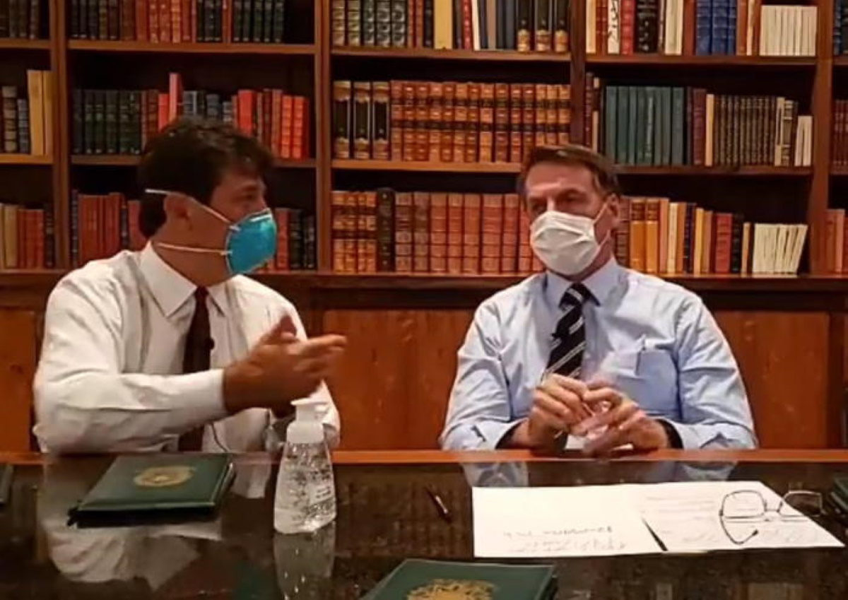 Coronavirus Bolsonaro positivo al test: una settimana fa incontro Trump