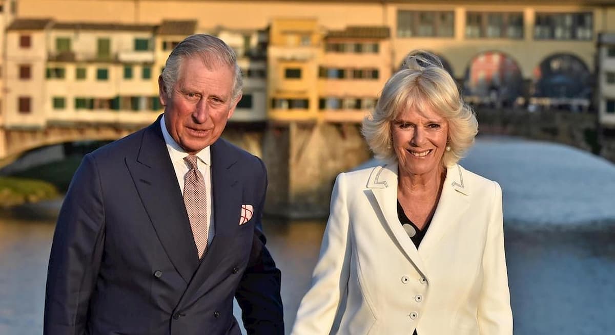 Il Principe Carlo positivo al coronavirus, Camilla "è preoccupata" per la salute del marito
