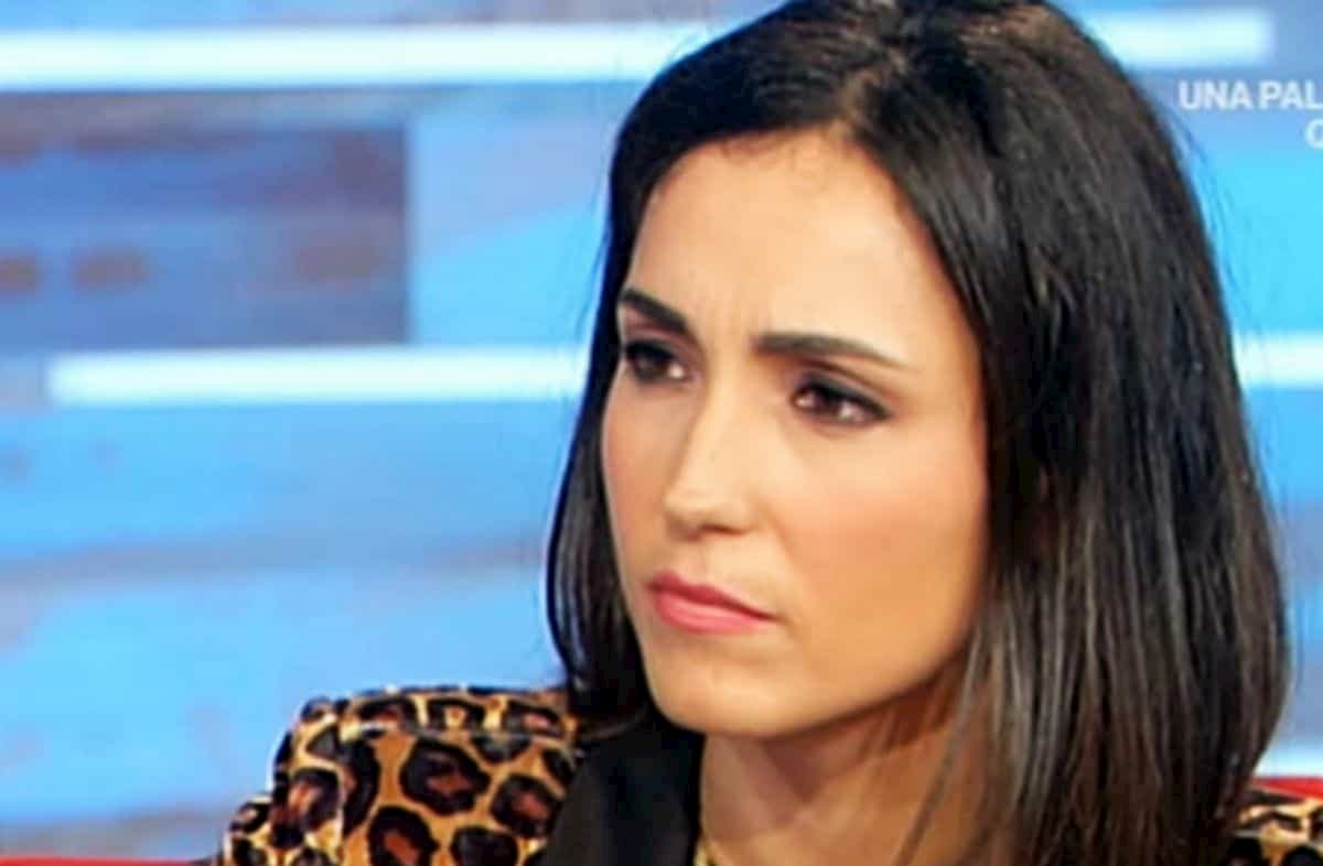 Coronavirus, Caterina Balivo: “Non dormo con mio marito da dieci giorni per precauzione”