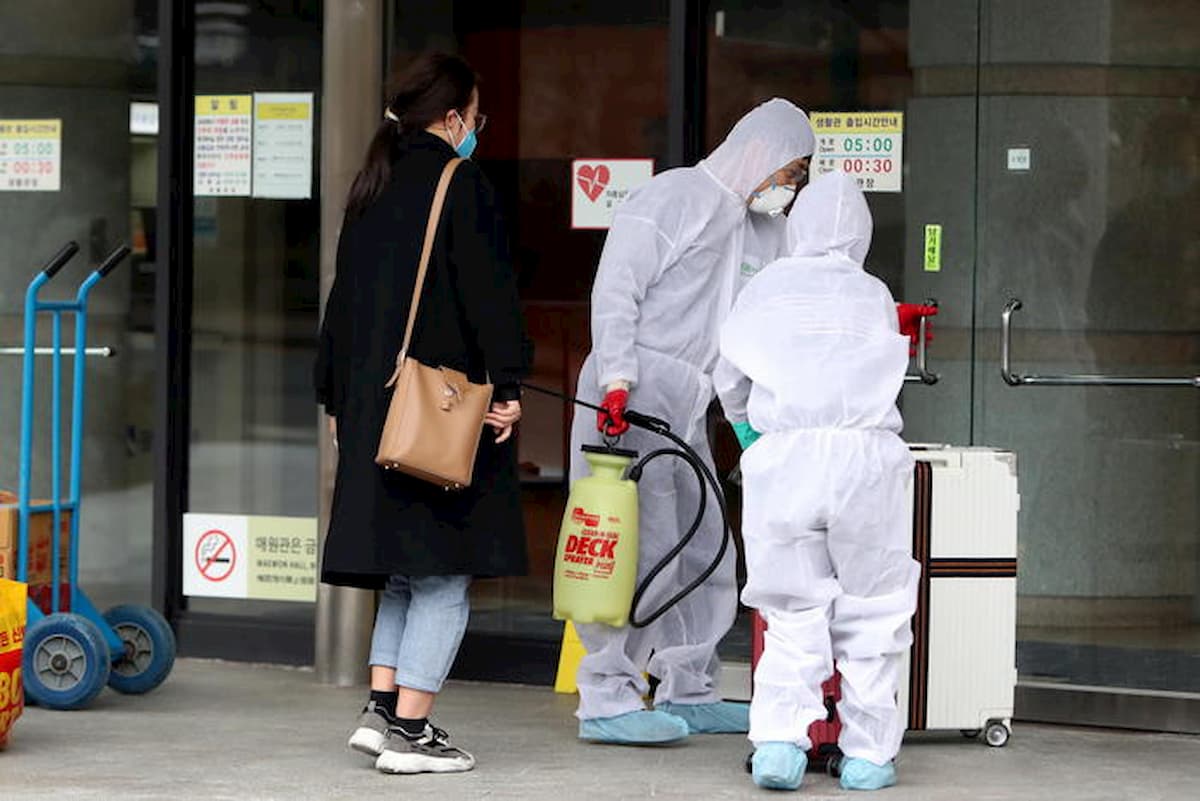 Coronavirus, setta della Chiesa di Gesù Shincheonji accusata di omicidio. Da loro il focolaio sudcoreano