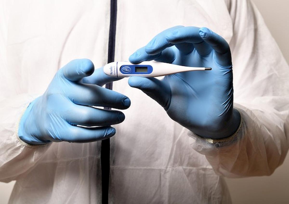 Coronavirus: come si riconosce, cosa fare in caso di sintomi? La guida dell'Istituto superiore di sanità