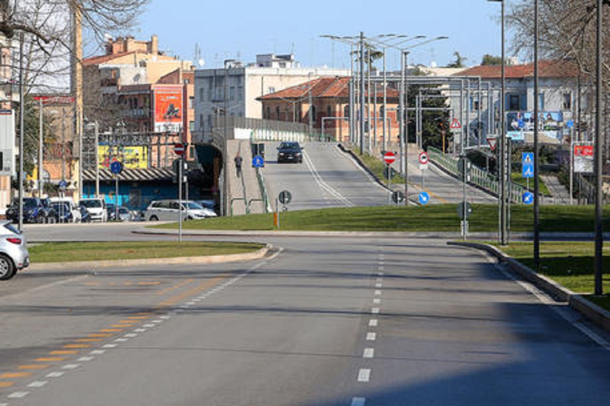Coronavirus, poco traffico ma smog non cala. Colpa di meteo e caldaie, auto non c'entrano