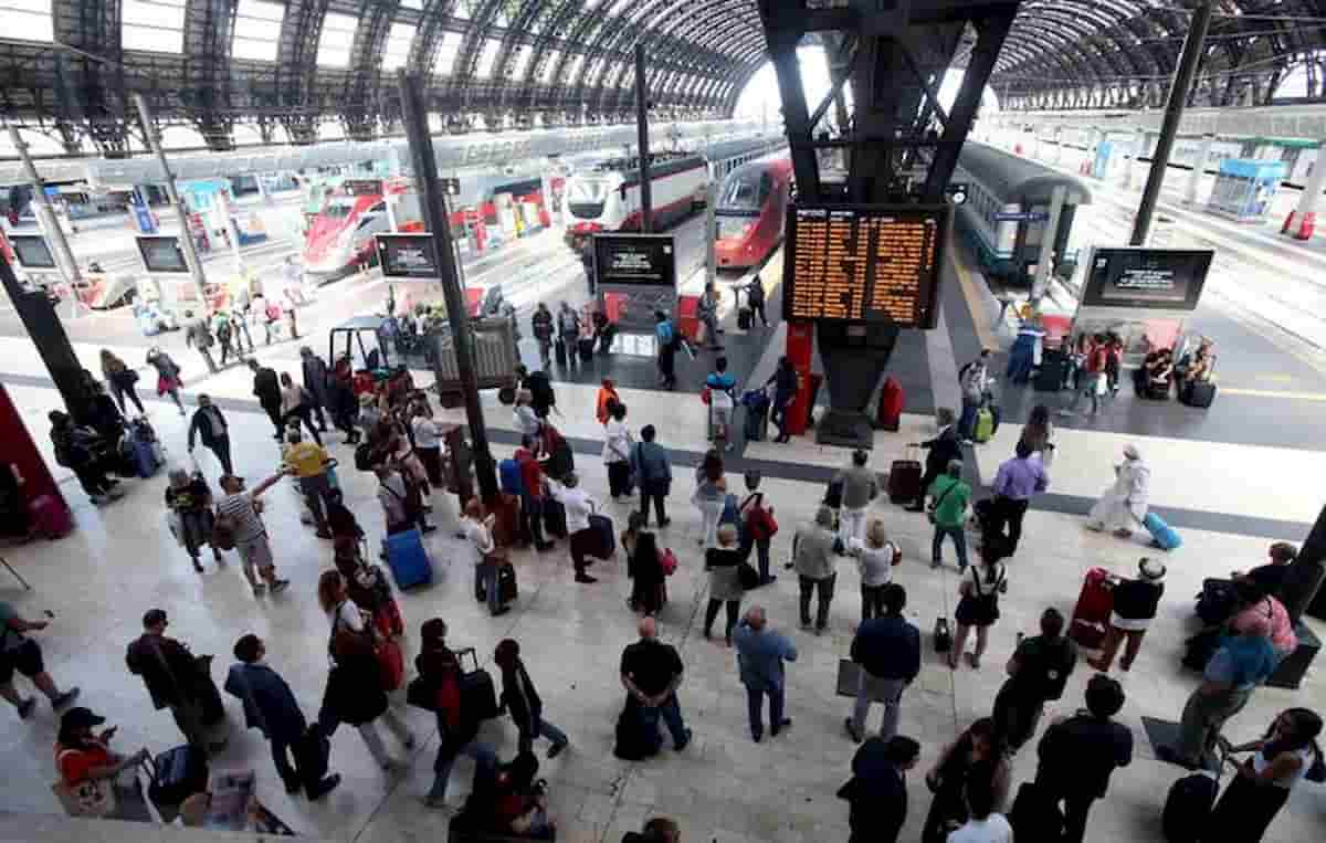 Coronavirus, effetti restrizioni del governo non si vedranno presto. Per colpa dei fuggiaschi di Milano