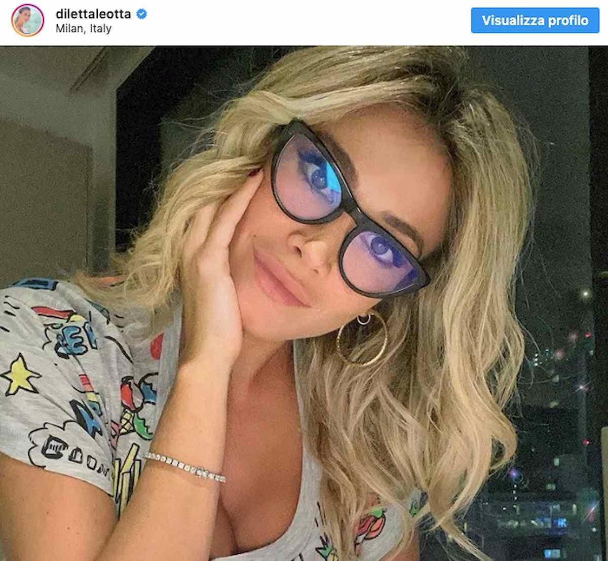Coronavirus, Diletta Leotta "professoressa" su Instagram durante la quarantena. I fan: "Ci dai ripetizioni?"