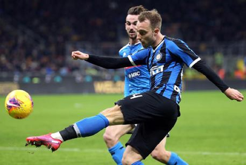 Coronavirus, Eriksen in isolamento. Ma l'hotel dove alloggia chiude per l'emergenza