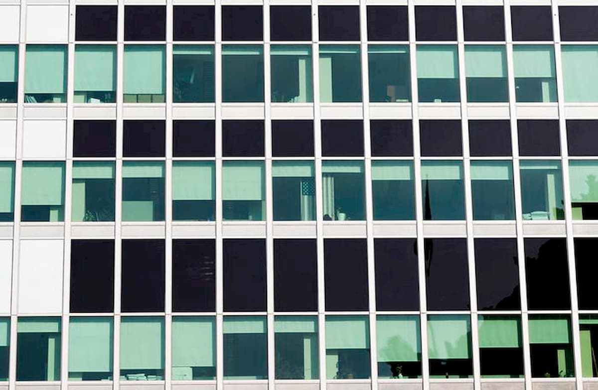 Coronavirus. Il primario del Sant'Orsola: "La partita si gioca a casa. Ai primi sintomi chiamare"