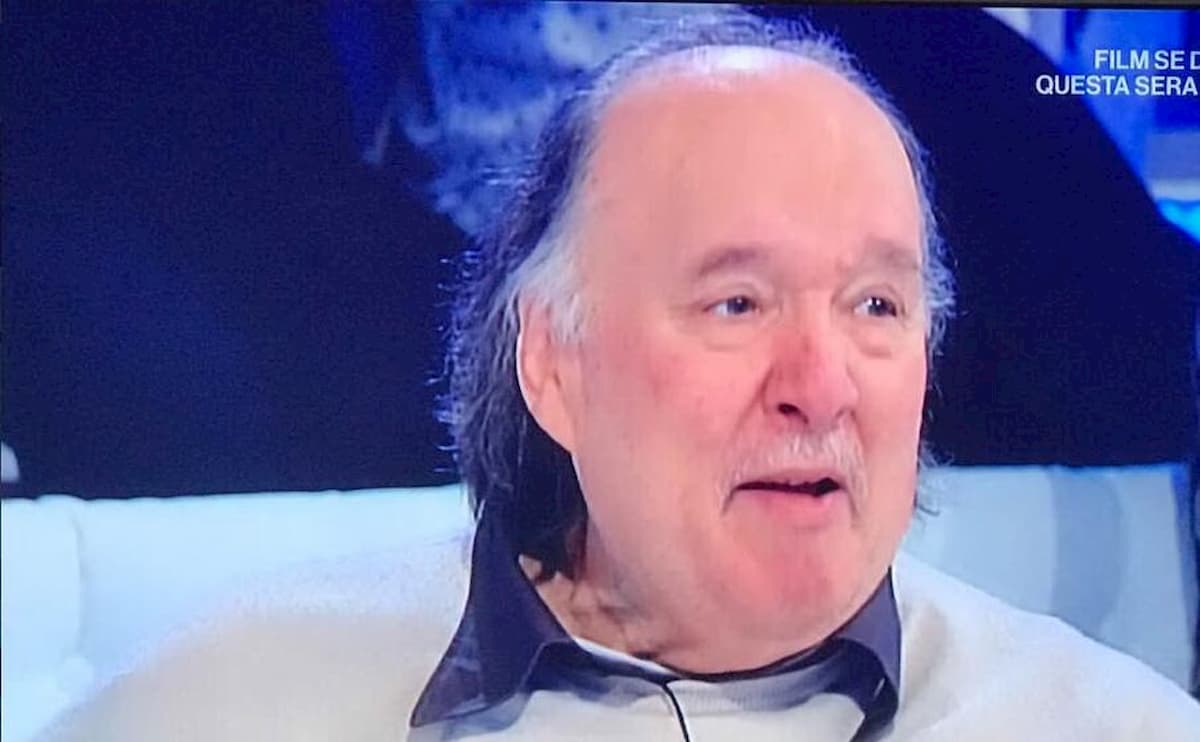 Roma, i vicini di Galeazzi chiamano la Polizia: "Stanno rapinando a casa del conduttore". Ma era tecnico Tim