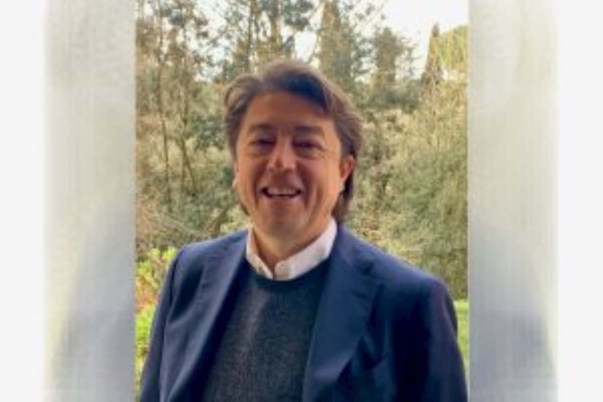 Coronavirus piega Boris Johnson. Giampaolo Scacchi: Solo a metà, scuole aperte, ma alunni e prof stanno a casa