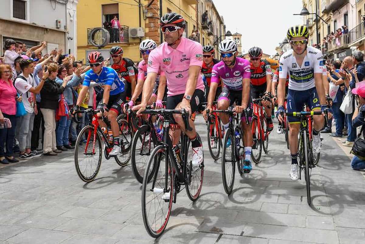 Coronavirus, rinviato il Giro d'Italia. Nuova data dopo il 3 aprile