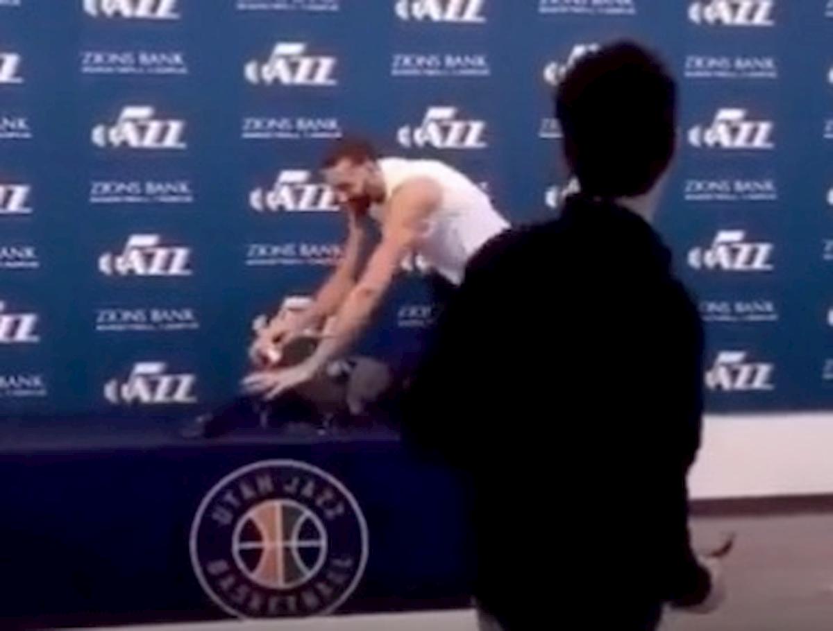 Donovan Mitchell positivo al coronavirus, tutta colpa di Gobert