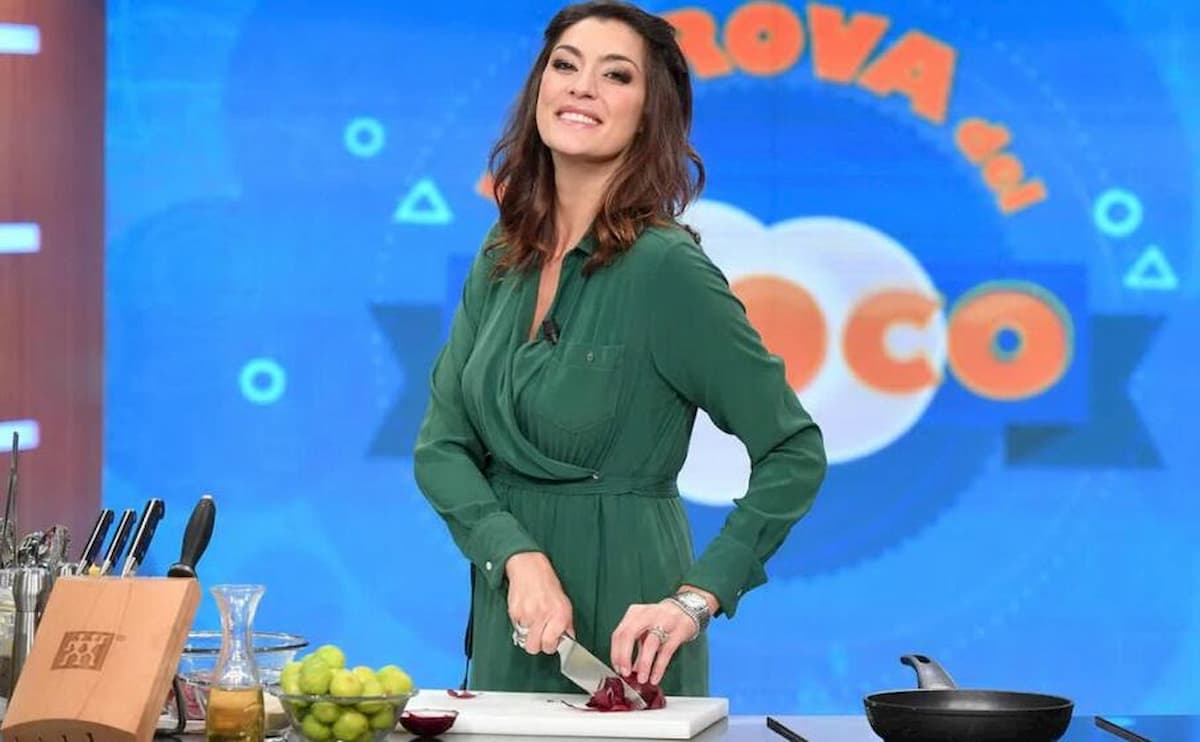 La Prova del Cuoco, Elisa Isoardi si dilunga con Peppe Convertini. E Claudio Lippi lascia lo studio