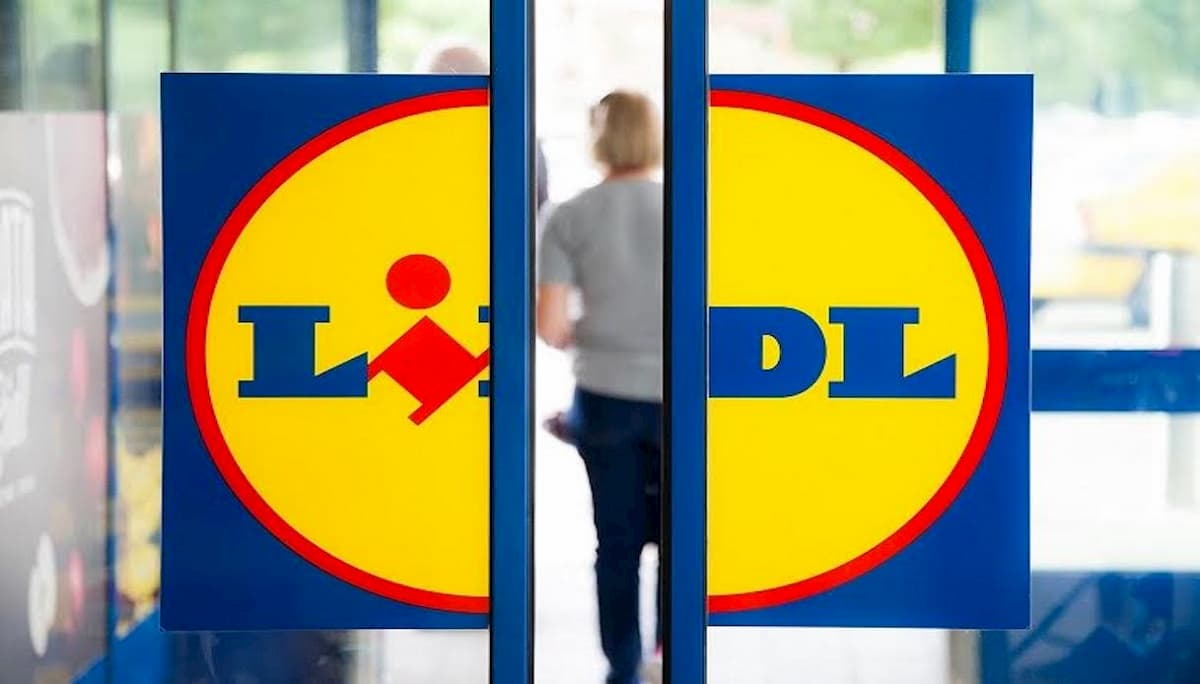 Lidl, le scarpe a ruba anche su eBay: già in vendita a 2500 euro