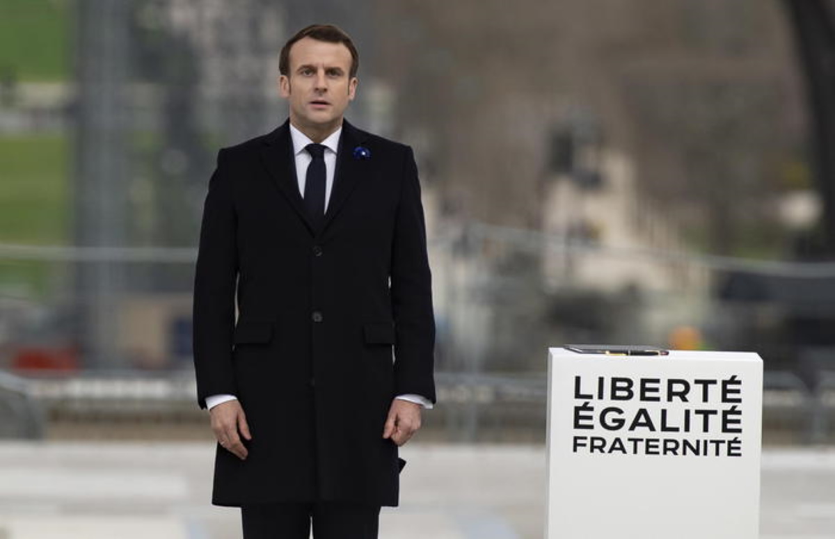 Coronavirus in Francia, 595 casi in un giorno: Macron chiude scuole