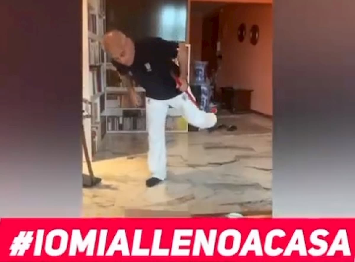 Coronavirus, deputati M5s lanciano challenge #IoMiAllenoACasa