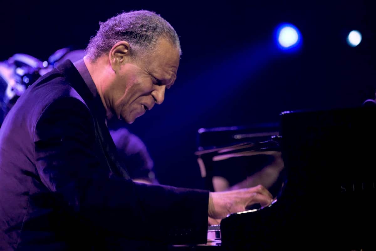 McCoy Tyner è morto: addio al pianista jazz che diventò leggenda con John Coltrane