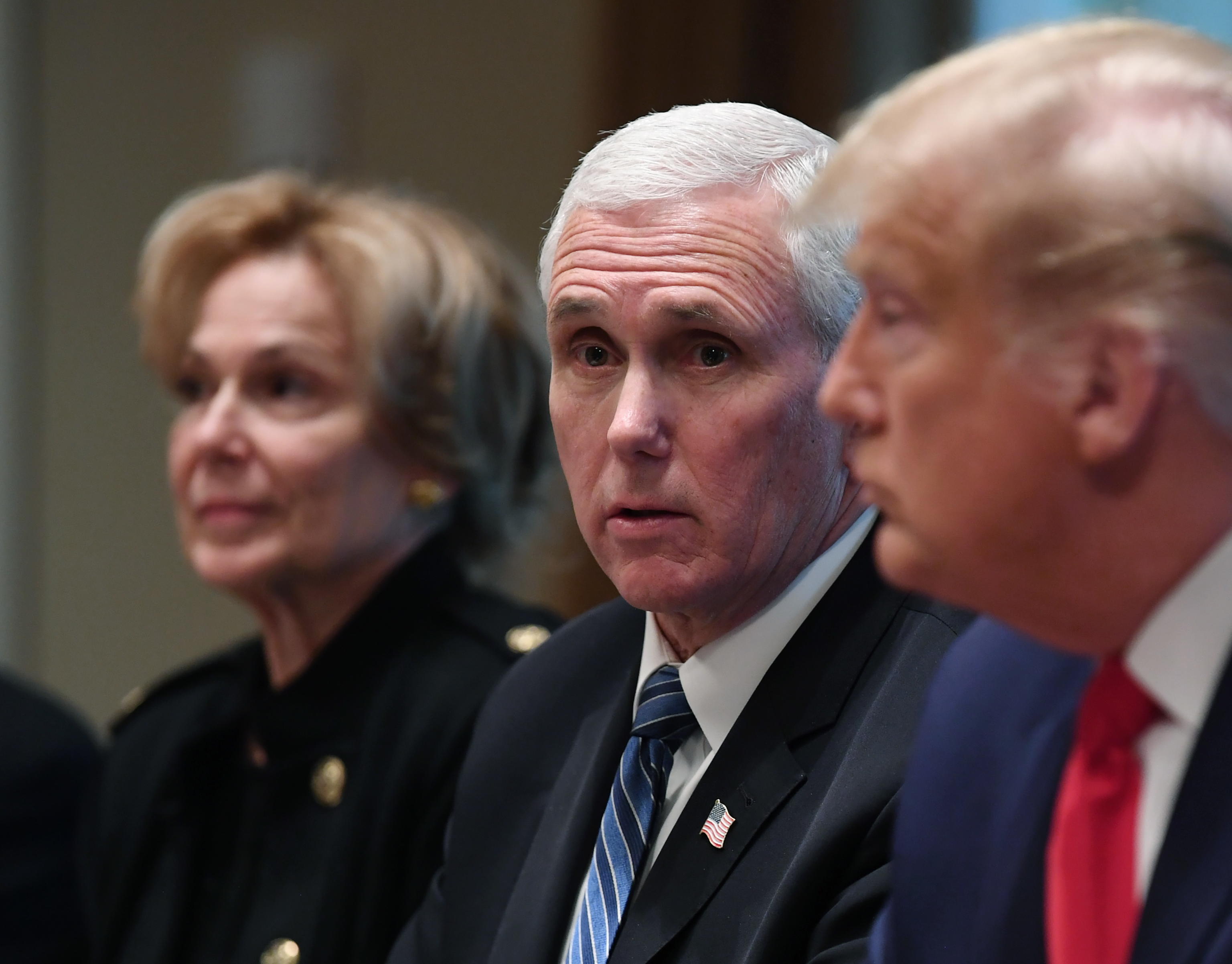 Coronavirus Usa, Pence: Vaccino pronto a fine estate, controllo voli Italia