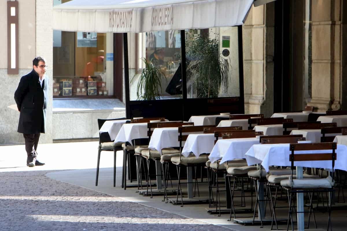 Coronavirus, nuove restrizioni: cosa chiude, cosa resta aperto