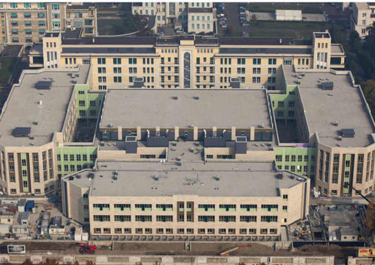 Lanciarazzi trovato all'ospedale Niguarda di Milano. Ipotesi messaggio intimidatorio