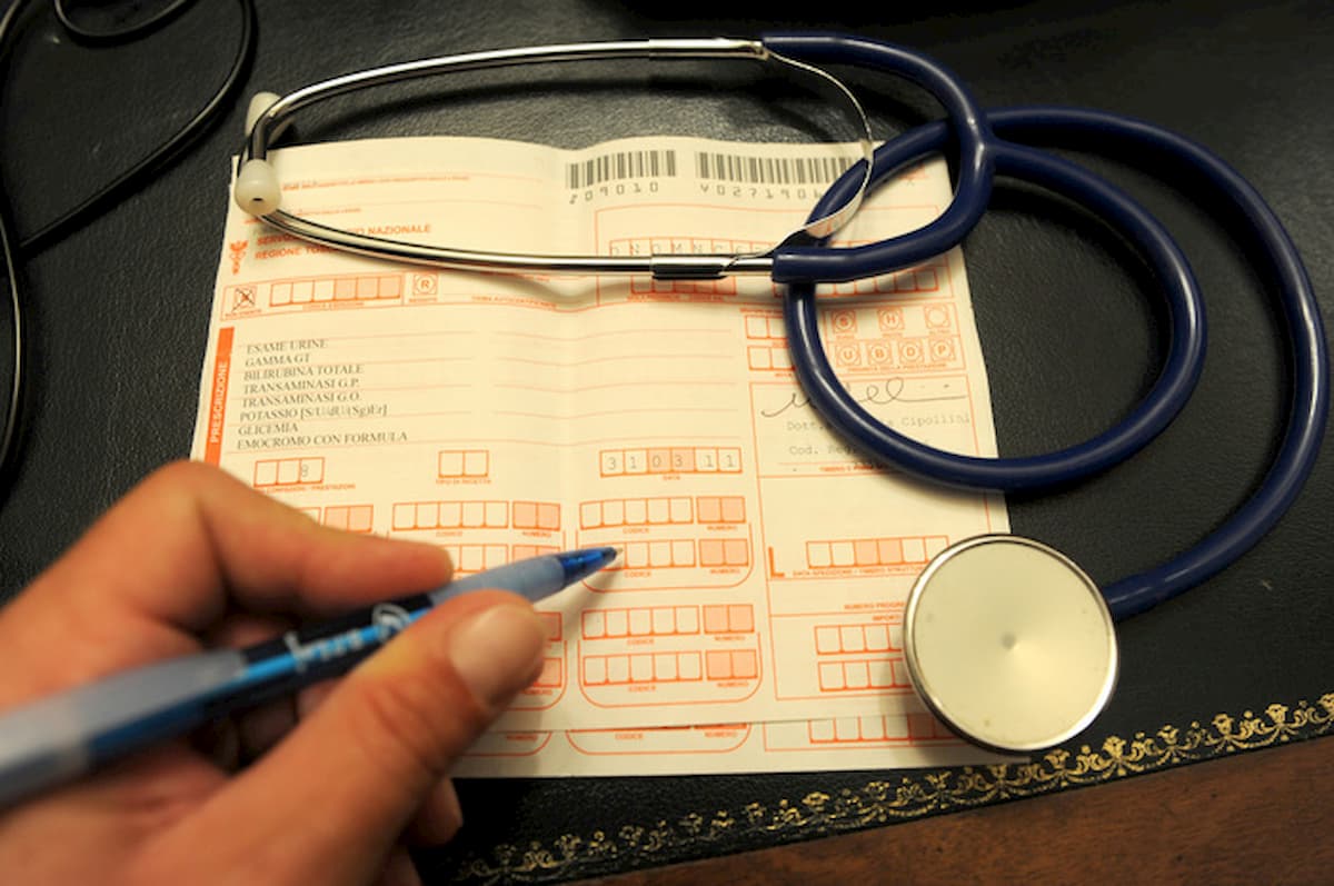 Coronavirus. Ricetta medica via mail o sms. Non serve andare fisicamente dal medico