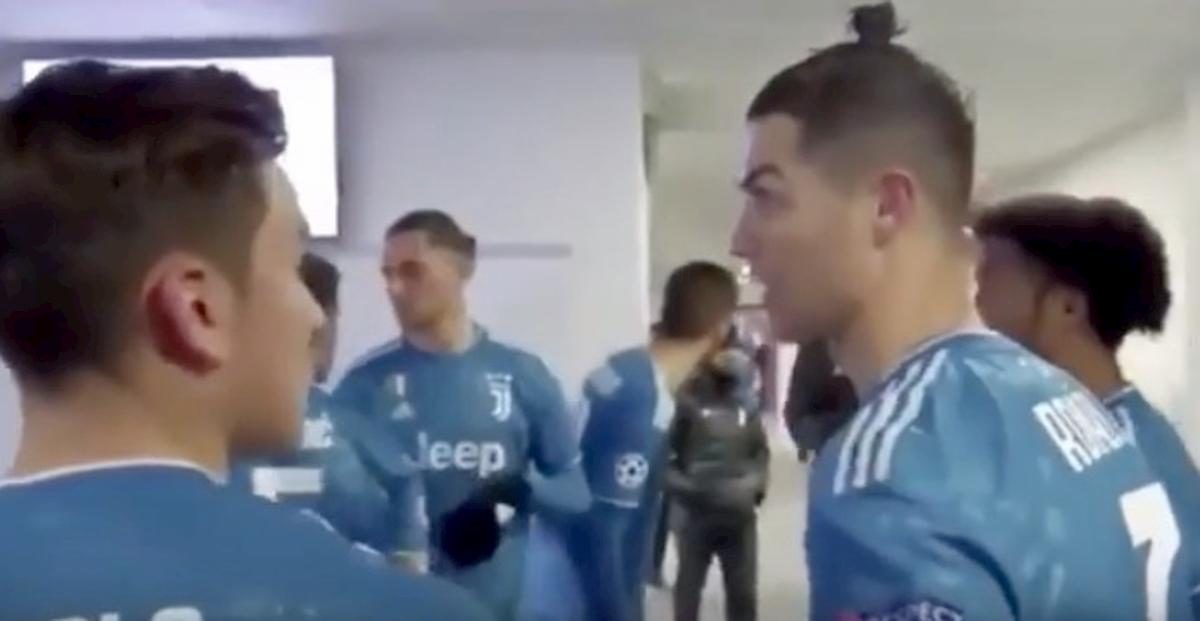 Cristiano Ronaldo allenatore al posto di Sarri? Spunta video su Lione-Juventus