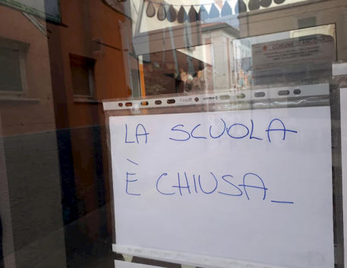 Coronavirus, niente scuola. Ma gli studenti di liceo esultano a metà: "Sarà un maggio terribile"