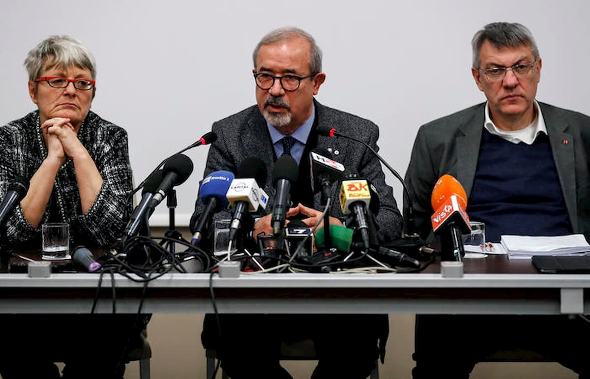 Sindacati contro industriali: chiudete le fabbriche o sciopero. Confindustria: "Perdiamo 100 mld al mese"