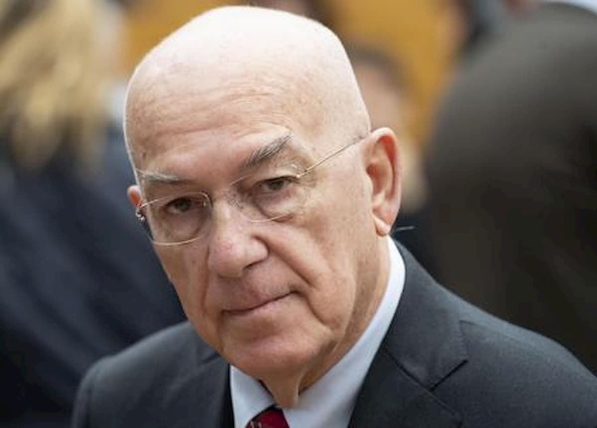 Coronavirus, il Garante per la privacy Soro: "Lecito rinunciare a qualche libertà. Ma il nostro modello non può essere la Cina"