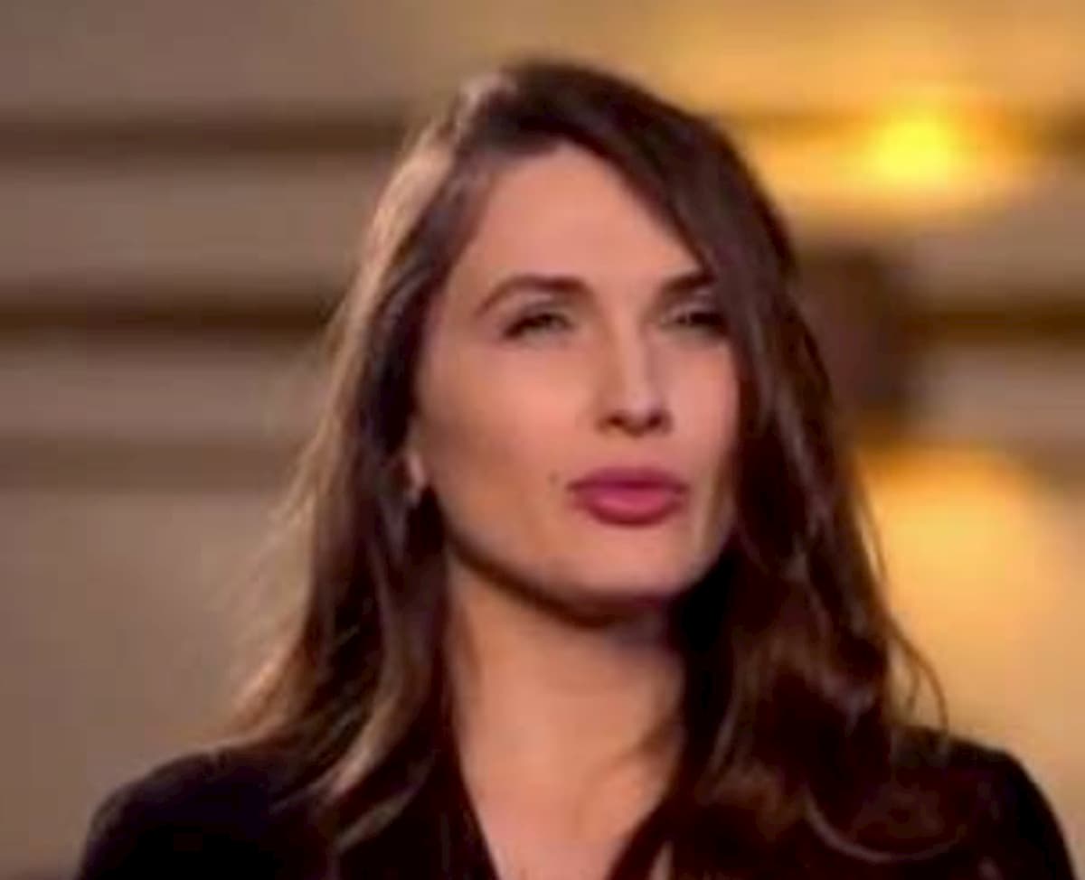 Alexandra de Taddeo parla di Benjamin Griveaux: "Ho tenuto i video per tutelarmi. Non ho rimpianti perché amo Piotr"