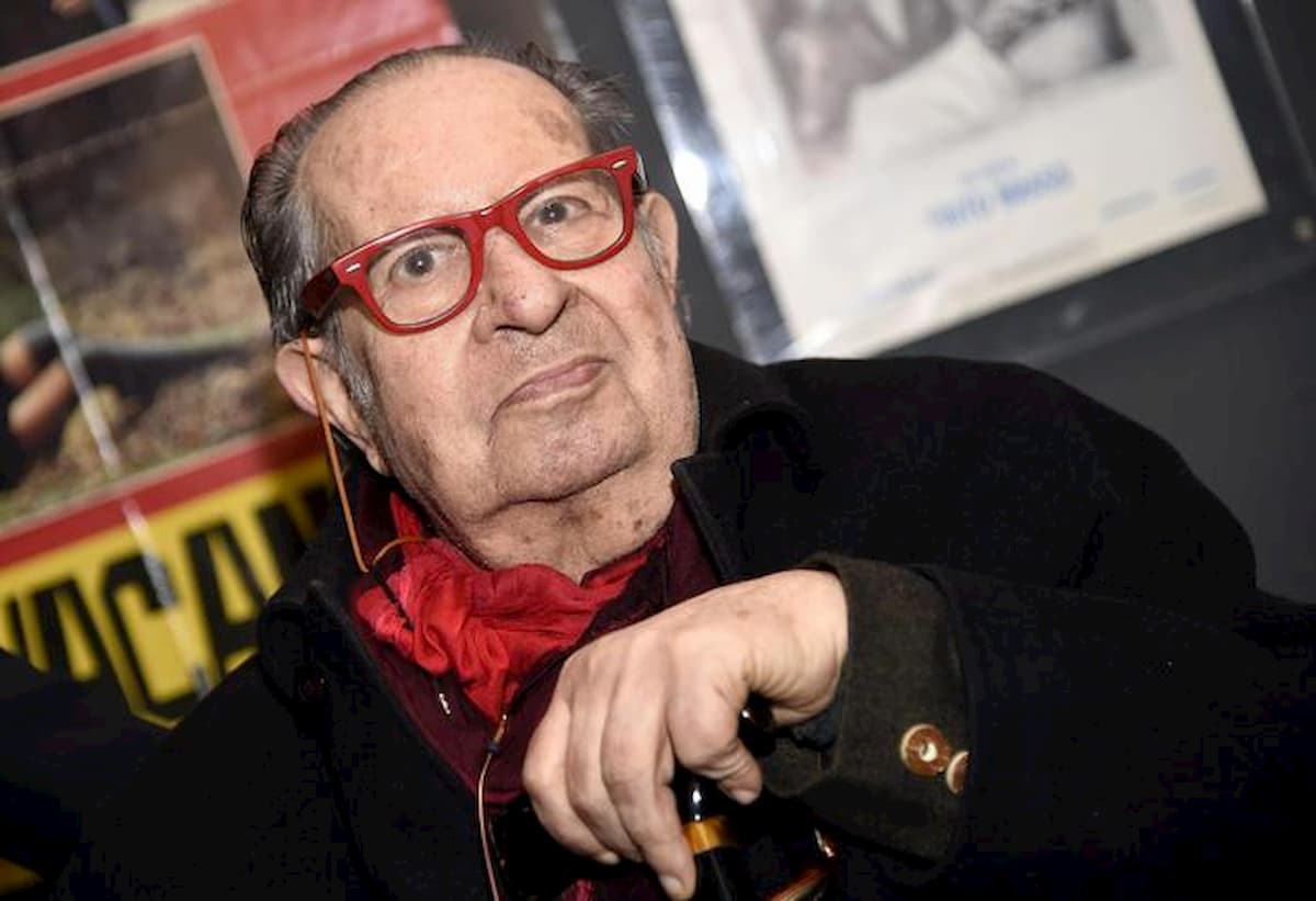 Tinto Brass: "Meglio morire godendo che di coronavirus"