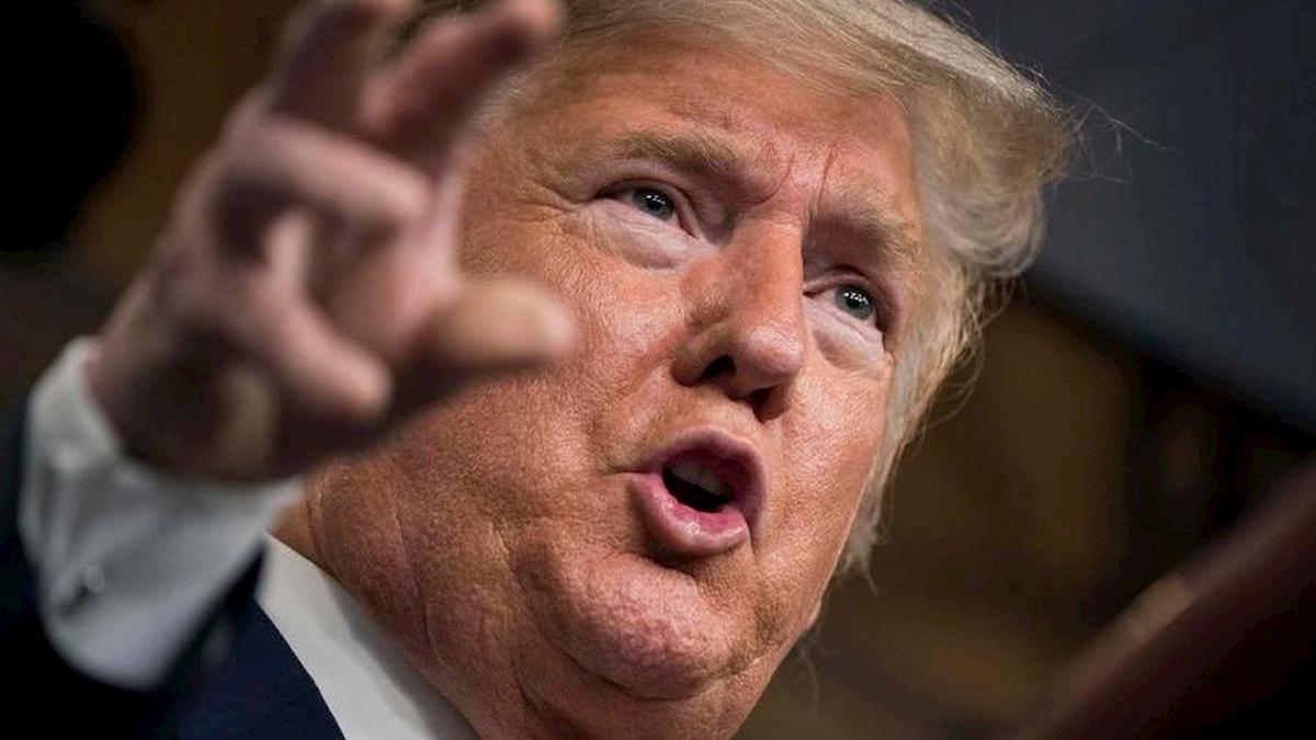 Coronavirus, Reddito di cittadinanza a 8 americani su 10: soldi subito da aprile, in c/c o assegno, $1200 minimo