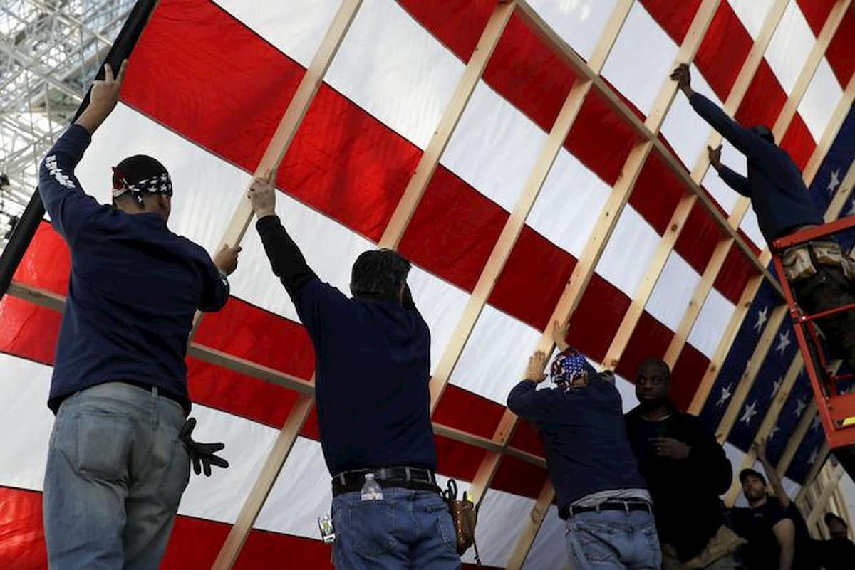 Usa, s'inceppa il mercato del lavoro: in una settimana 3 mln di disoccupati in più