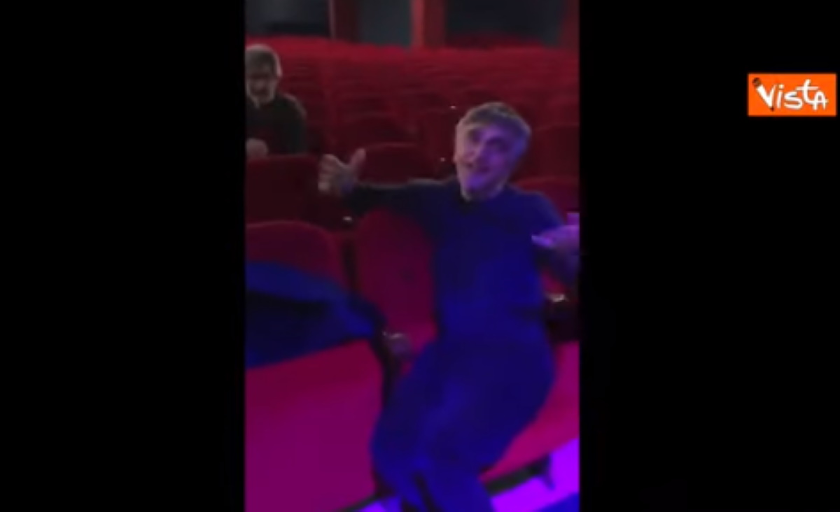 Vincenzo Salemme annuncia sospensione spettacolo per coronavirus