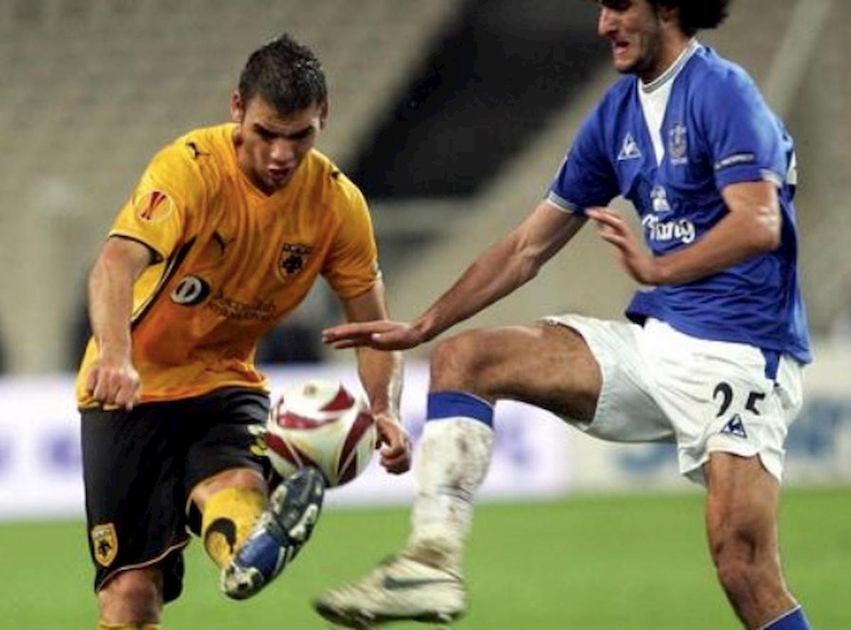 Coronavirus, tifoso infrange isolamento: Aek Atene paga multa