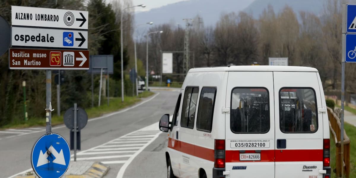 Coronavirus, Tg1 su Alzano Lombardo: "Dg Cajazzo dietro la riapertura del PS". Scontro Fontana-Rai