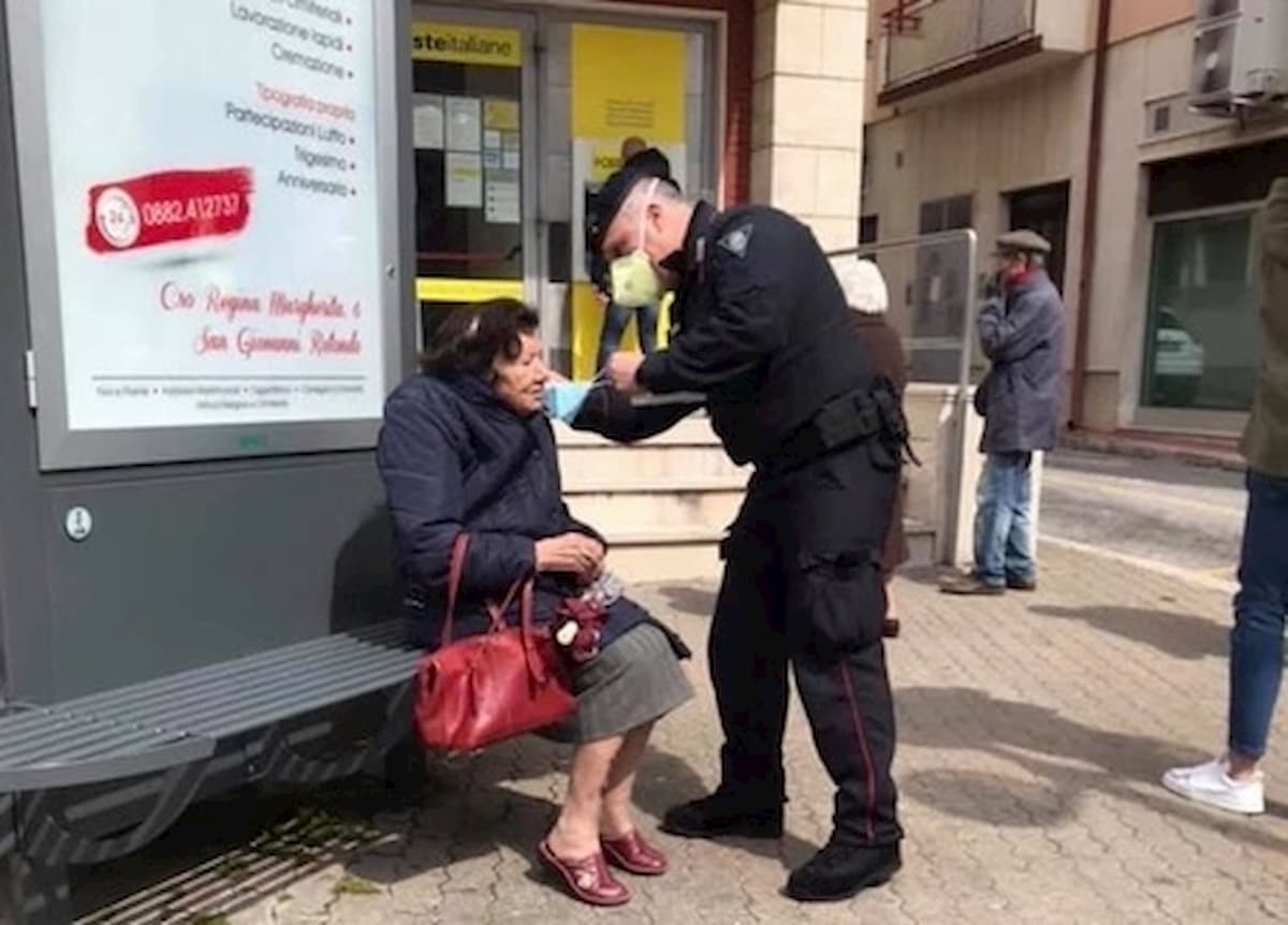 Treviso, fobia da coronavirus: anziana cade a terra ma nessuno la aiuta. A soccorrerla l'autista di un bus