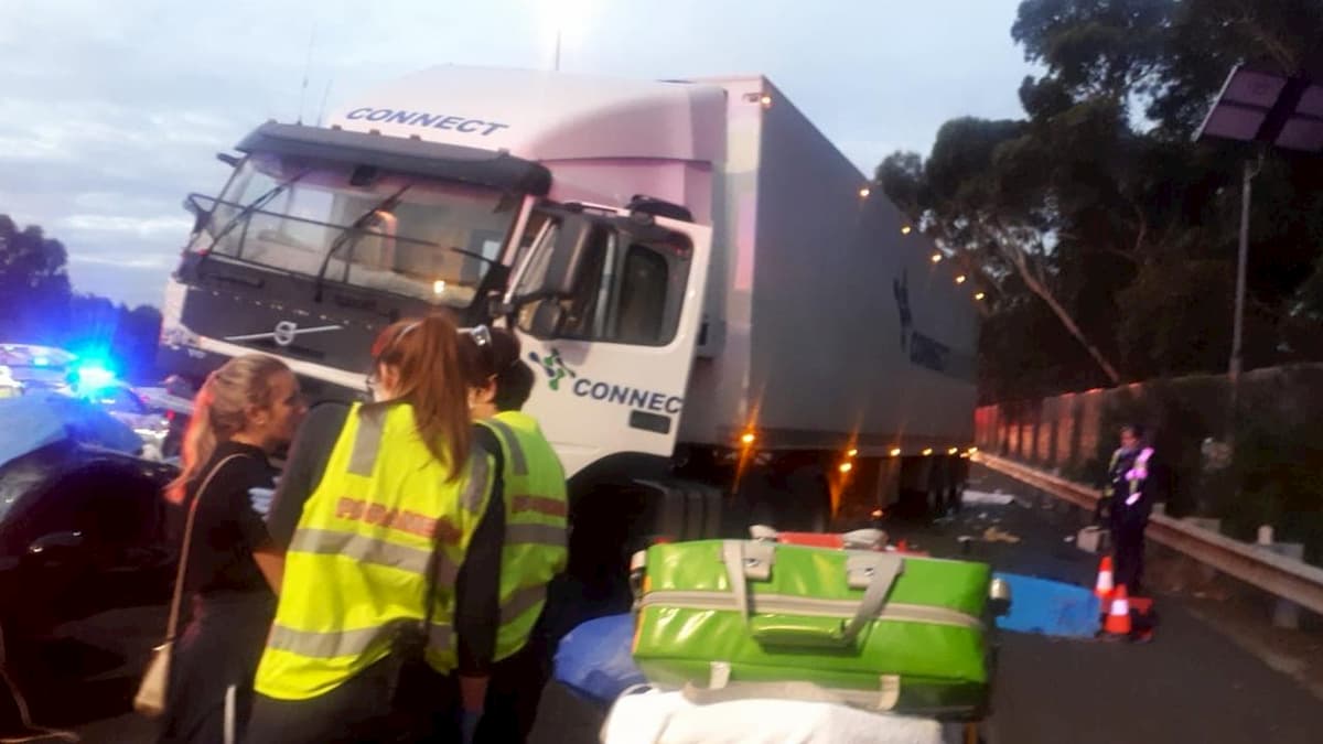 Australia, quattro poliziotti investiti e uccisi da camion a posto di blocco