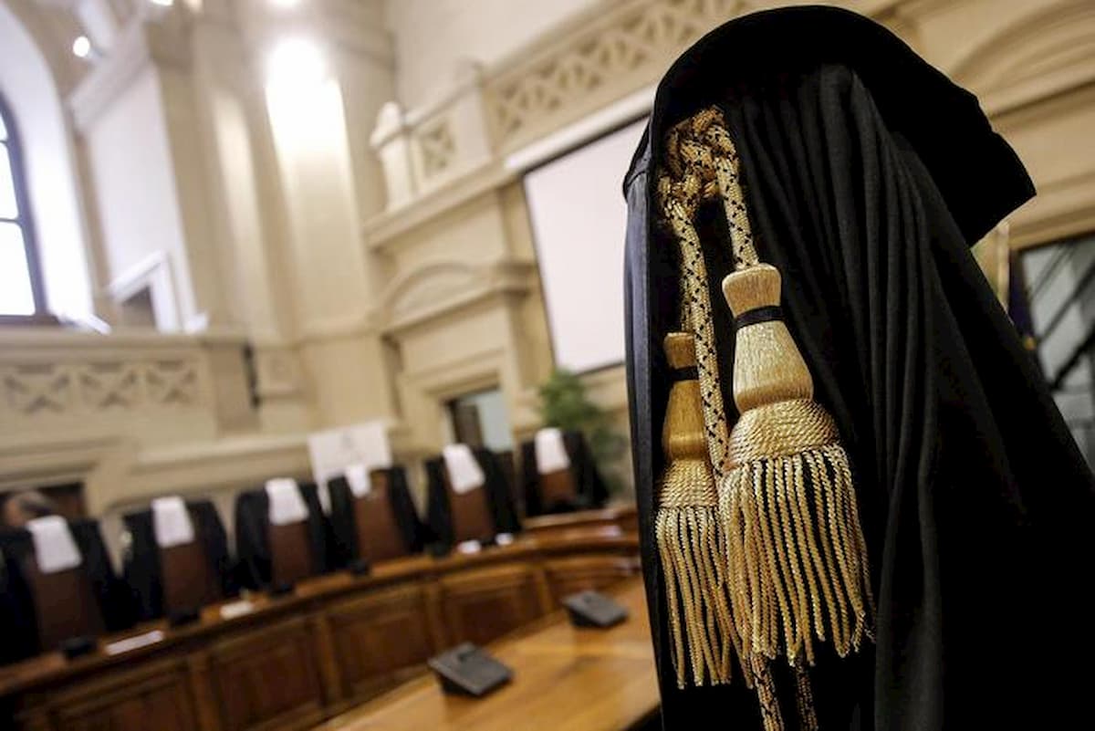 Coronavirus, a Catania un avvocato denuncia il sindaco di Wuhan