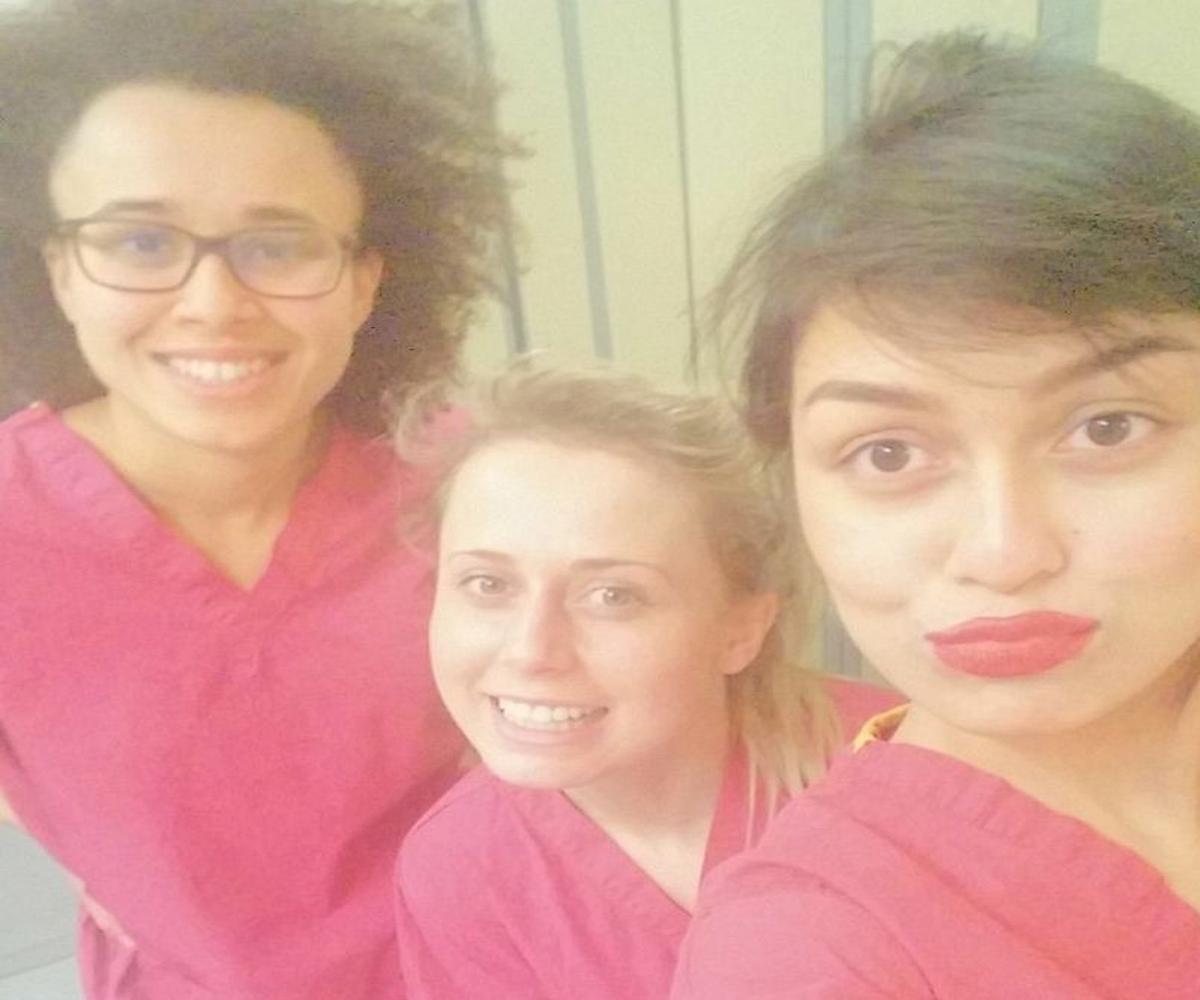 Coronavirus, Miss Inghilterra lascia lo scettro per tornare a fare il medico in prima linea