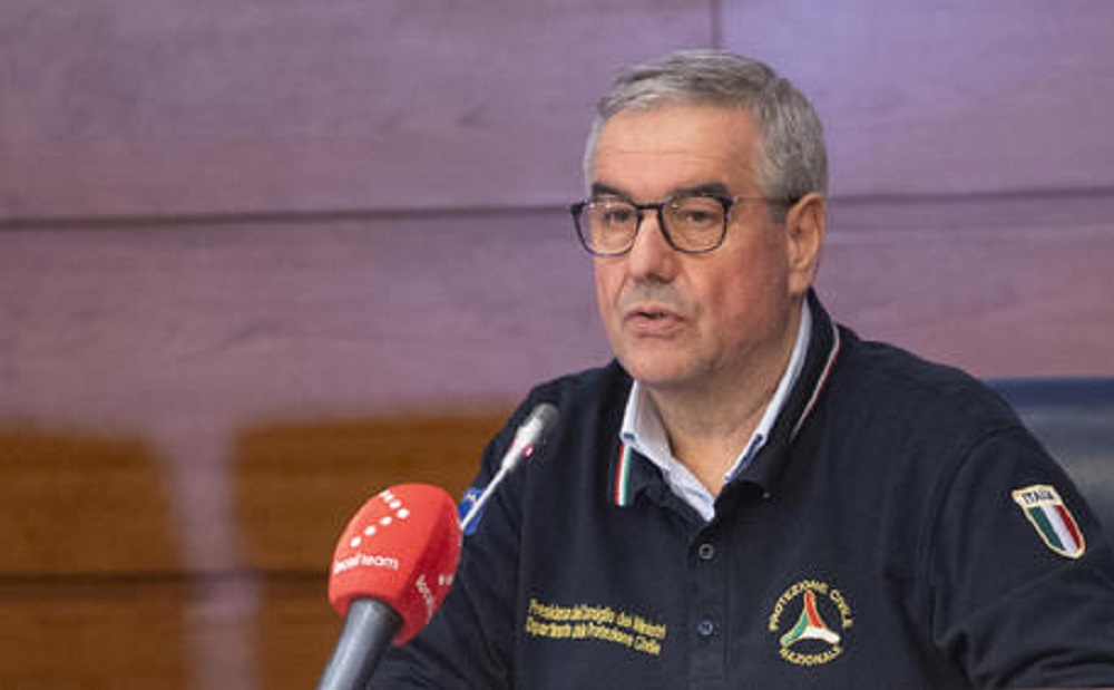 Coronavirus, i Vespri di Borrelli, i professiori del coro, i gesti della muta