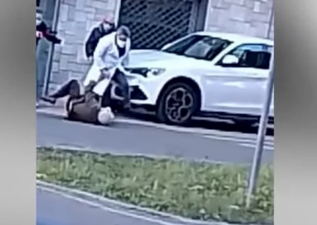 Calimera (Lecce), parla il medico dell'aggressione al paziente: "Lui mi ha aggredito per primo"