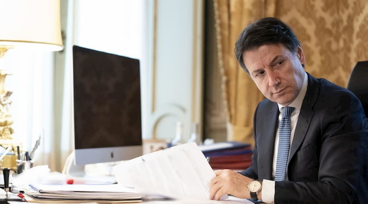 Mes, scontro Pd-M5s. Interviene Conte: "E' inadeguato, ma non ha senso discuterne ora"
